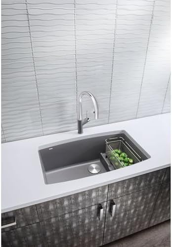 Top Knobs 7 Metro Pull Aluminum Modern Design